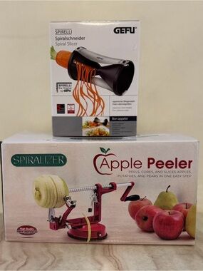 NWT BUNDLE

SPERILLI SPIRAL SLICER & APPLE PEELER

GREAT GIFT COMBO FOR FOODIES!